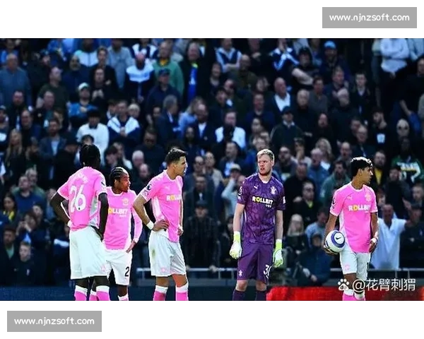 南安普敦主场迎战热刺英超焦点对决前瞻与走势全面解析看点预测