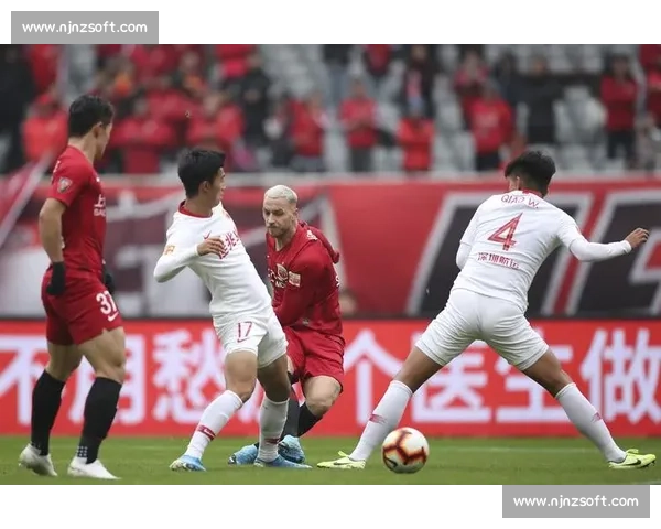 上海上港迎战河北华夏关键对决看中超格局走向焦点之夜强强碰撞谁主沉浮